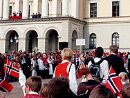 Dette er tillatt å gjøre på 17. mai - og forbudt Dette er tillatt å gjøre på 17. mai - og forbudt
